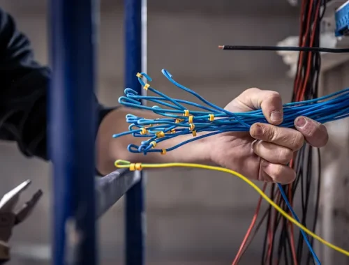 Cables eléctricos para instalación industrial instalado por MTI Perú